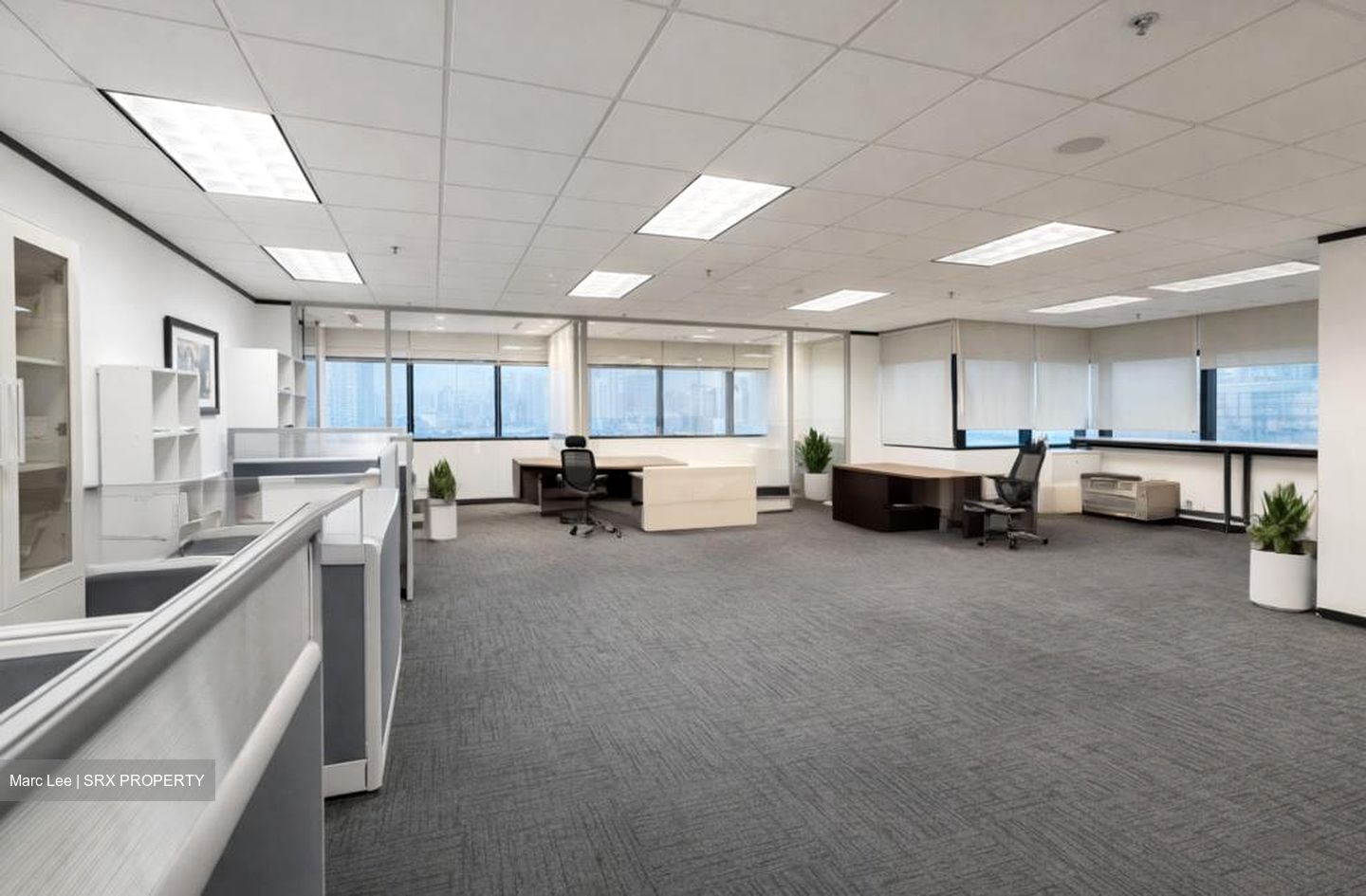 Wisma Atria (D9), Office #570929191